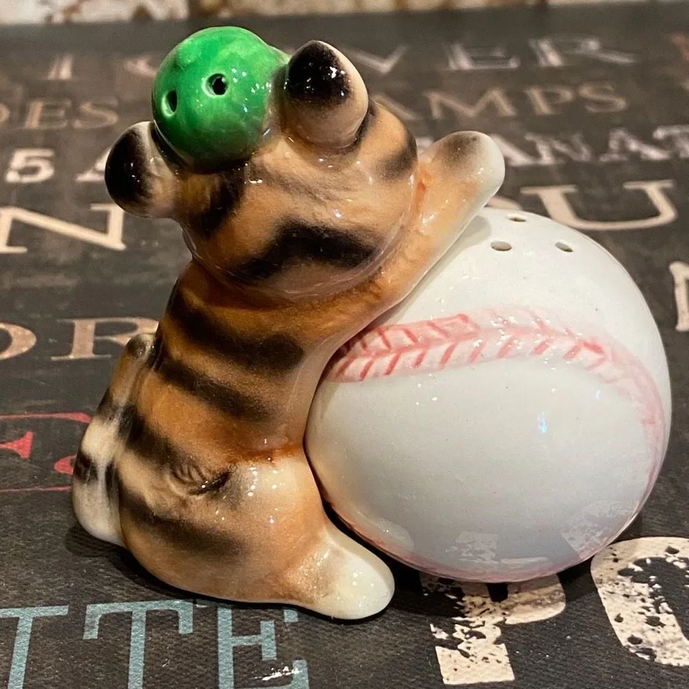 Lefton Tiger Baseball Anamorphic Salt Pepper Shakers